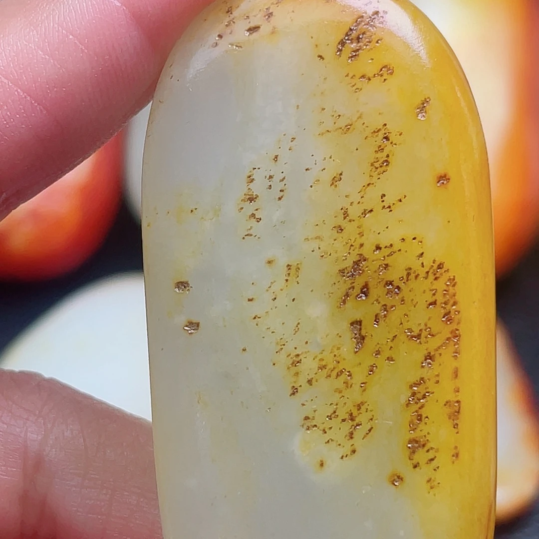 和田玉未镶嵌珠宝奇石