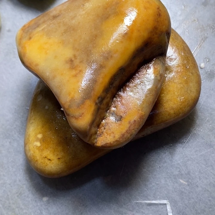 未镶嵌和田玉（糖玉）挂件