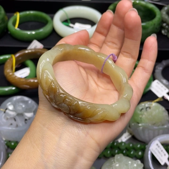 和田玉手镯56圈口 编号53未镶嵌