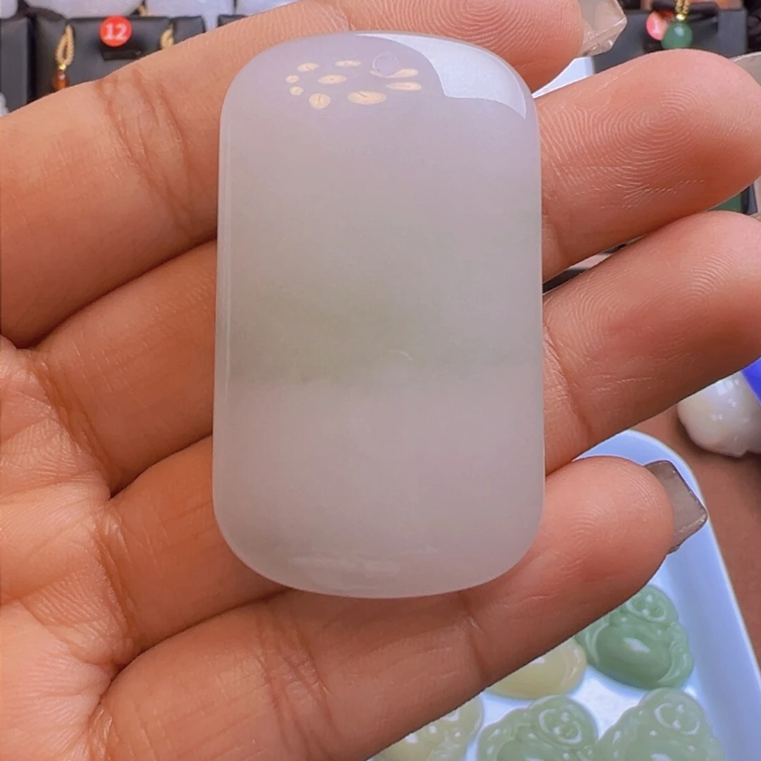 石英质玉颈饰未镶嵌