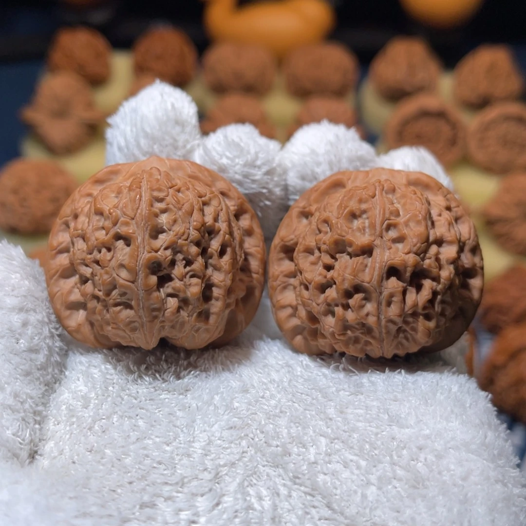 把件文玩核桃原树平谷血麒麟41.5全品