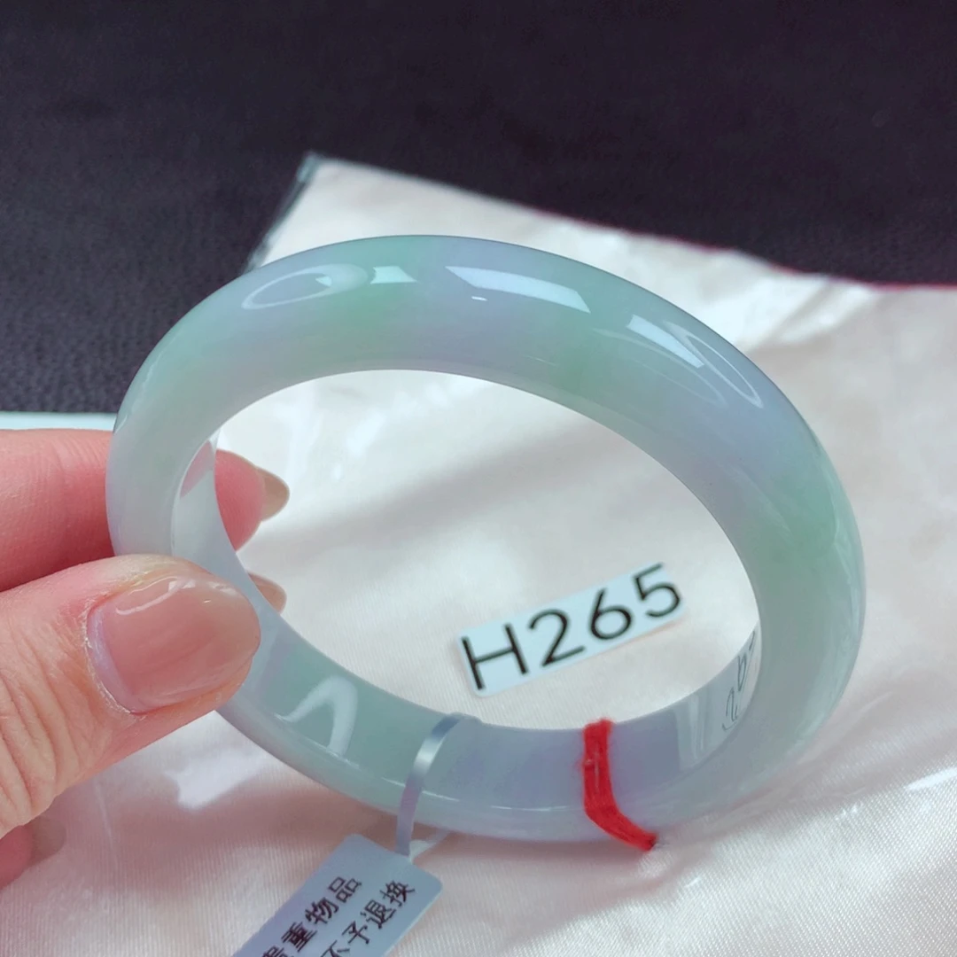 翡翠手镯未镶嵌手镯88