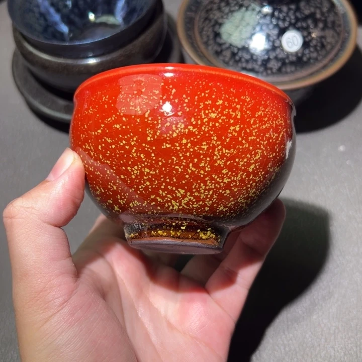 茶盏好想和她谈心聊天