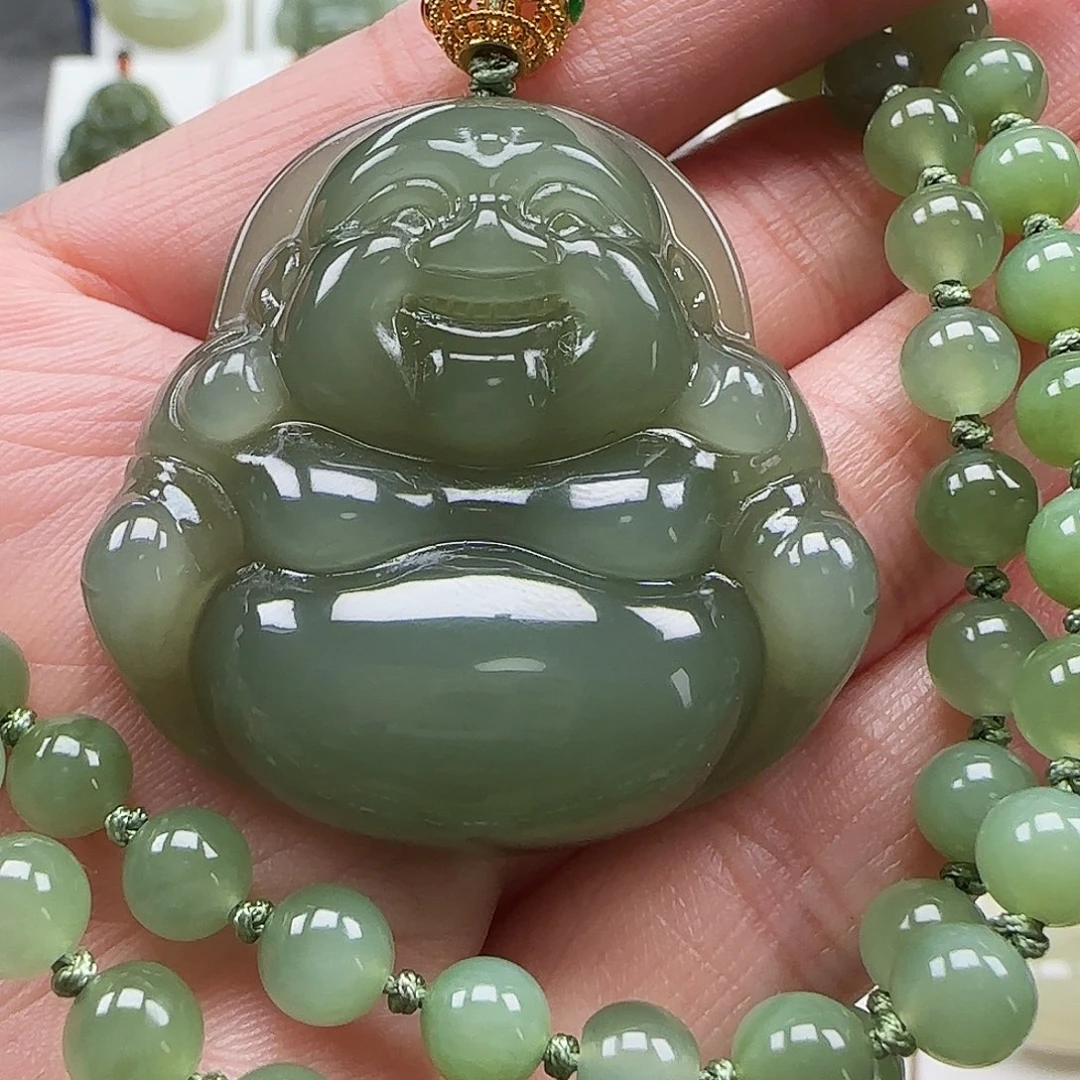 和田玉颈饰足金镶嵌