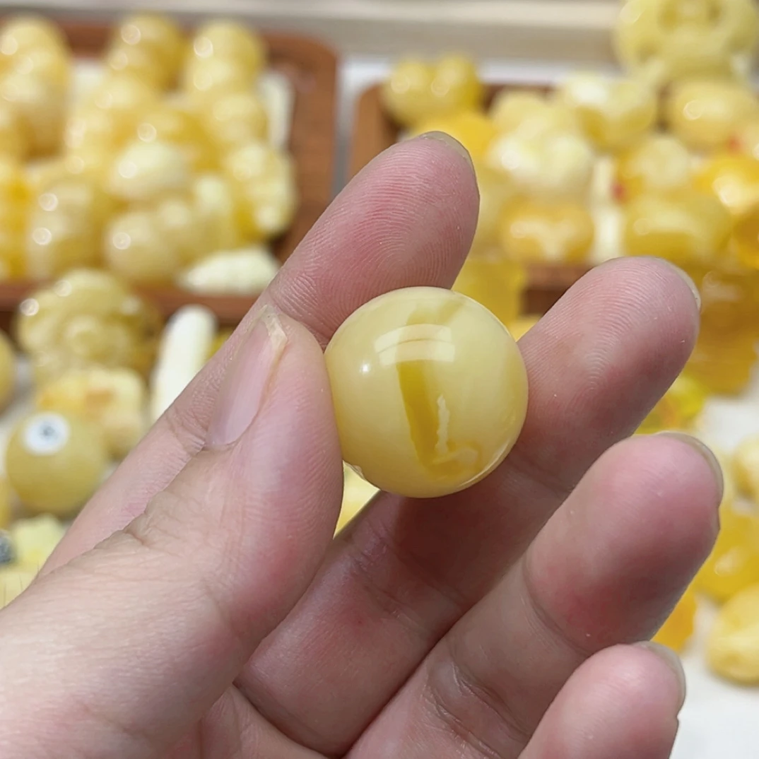 天然蜜蜡大圆珠，全品无暇，卡20.8➕