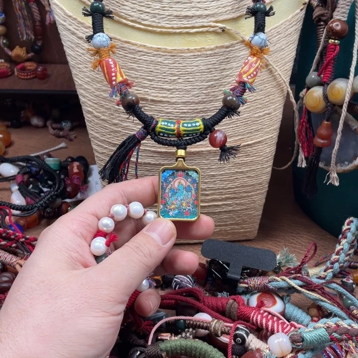 玛瑙/玉髓颈饰未镶嵌