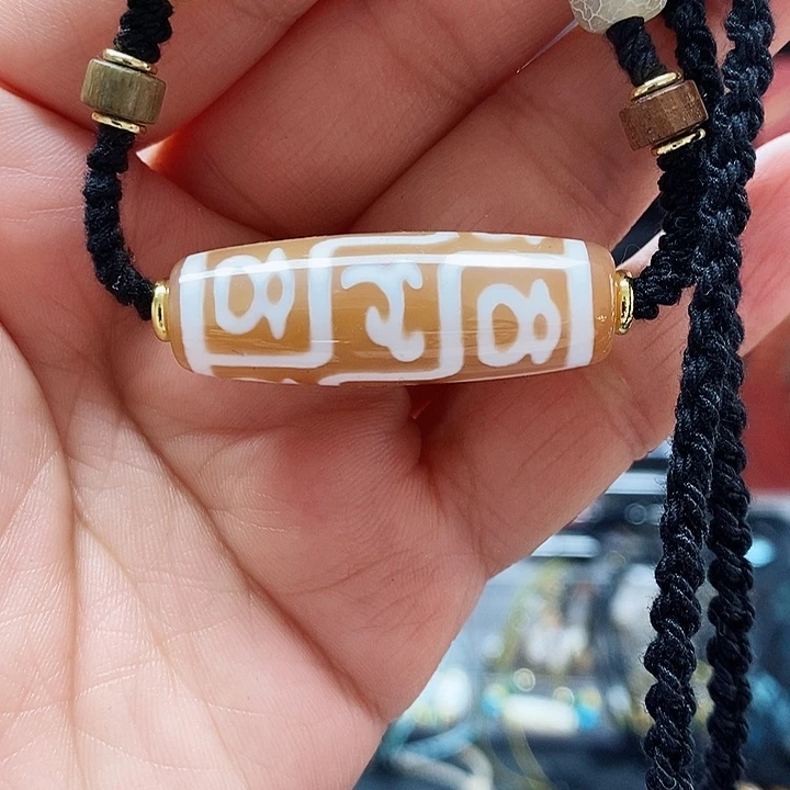 玛瑙/玉髓颈饰合金