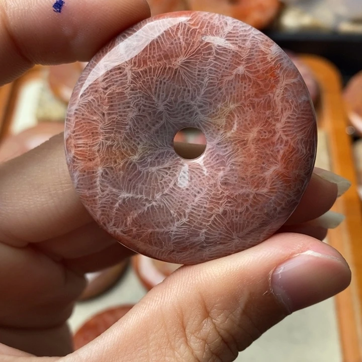 硅化玉颈饰未镶嵌