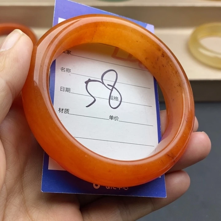 石英质玉未镶嵌手镯