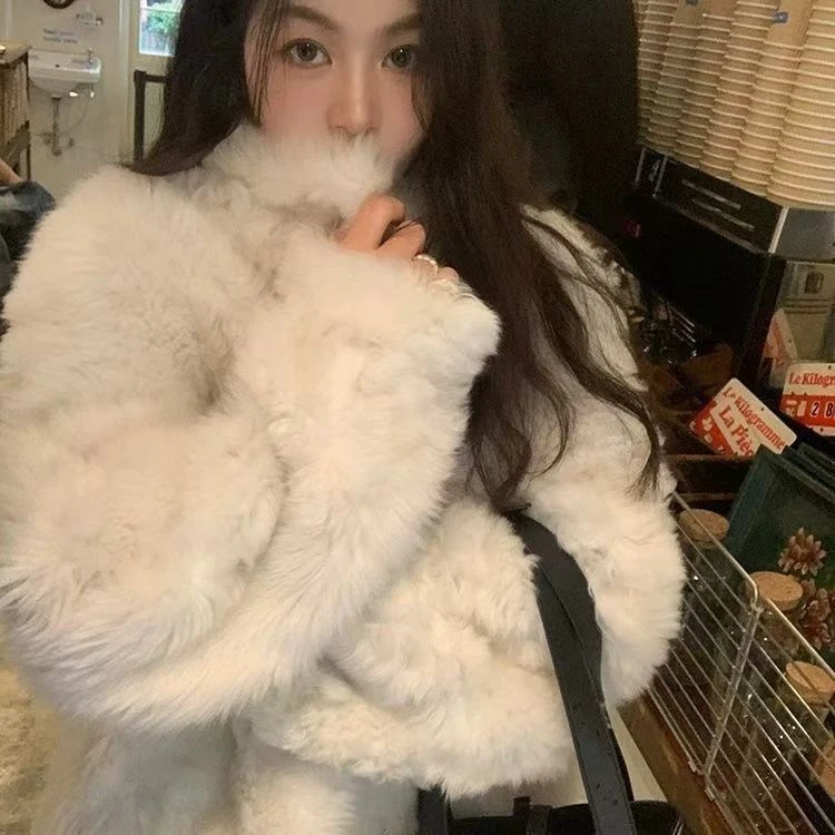 新款托斯卡纳皮毛一体女装冬季外套