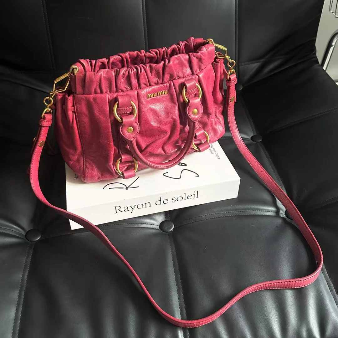 95新 MIU MIU/缪缪 上海自播/miumiu单肩包