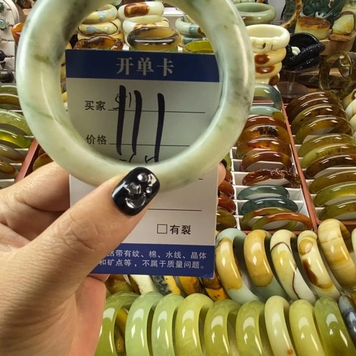 蛇纹石玉未镶嵌手镯59无售后