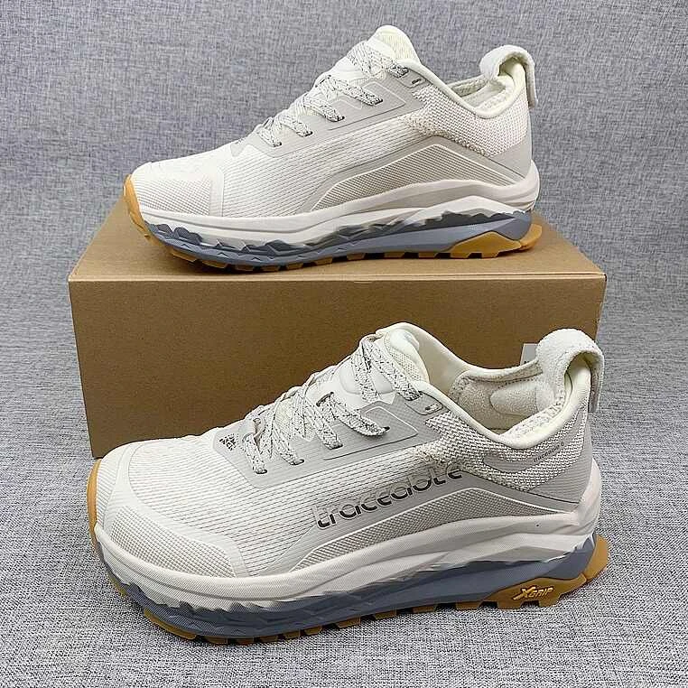 出口加拿大单全地形防滑登山鞋缓震会回弹舒适旅游鞋释放脚尖压力