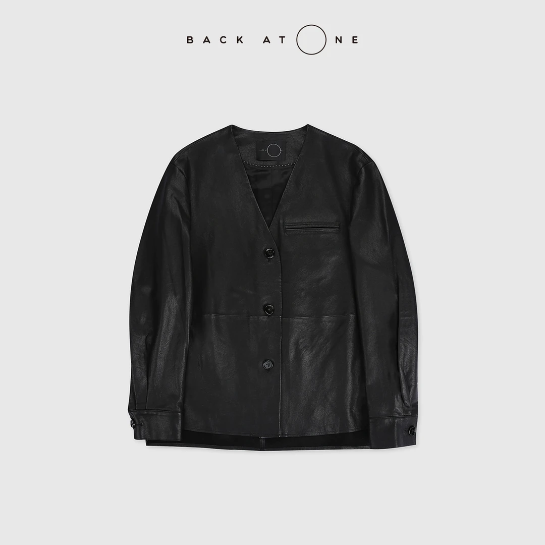 BackAtOne “名流晚宴” 时尚百搭V领单排扣黑色皮衣 BDF-1FC051C-K