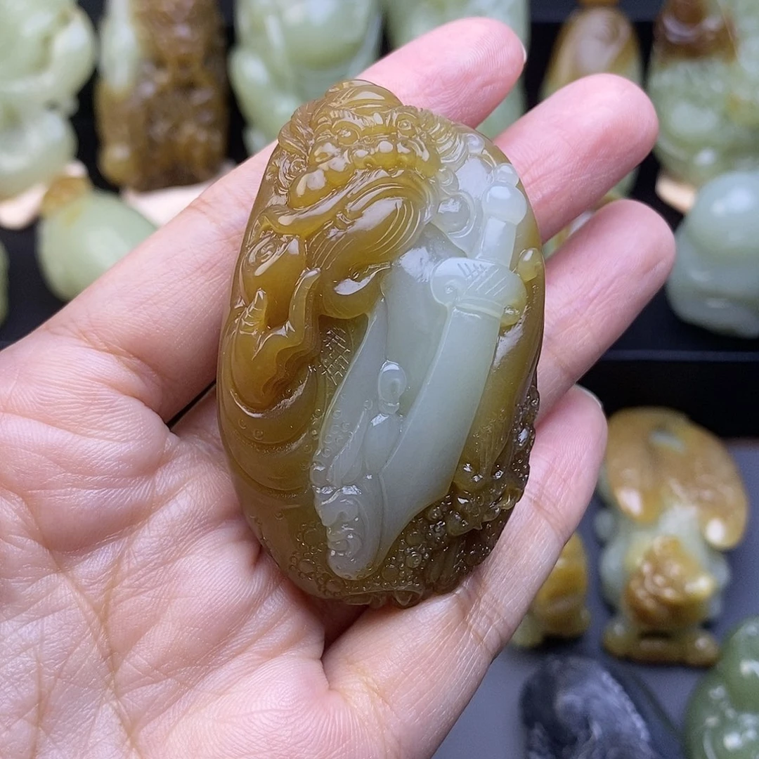 未镶嵌和田玉把件我****y
