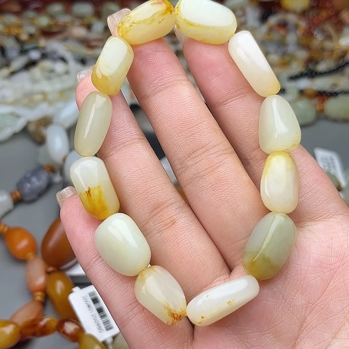和田玉（糖玉）未镶嵌手链