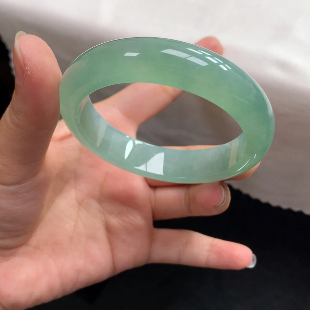 翡翠未镶嵌手镯37号53.3正小啤酒（完美0包容）强推新货