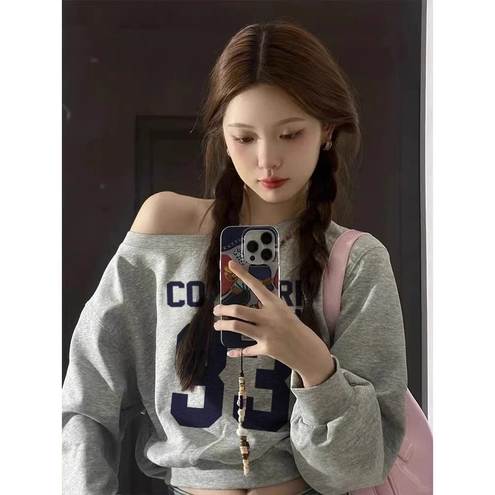 短款露肩卫衣女秋冬2025新款美式复古辣妹休闲宽松慵懒风套头上衣