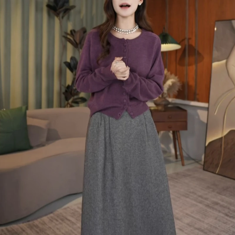 2025秋季新款圆领洋气长袖宽松时尚休闲开衫百搭显瘦轻奢长袖上衣