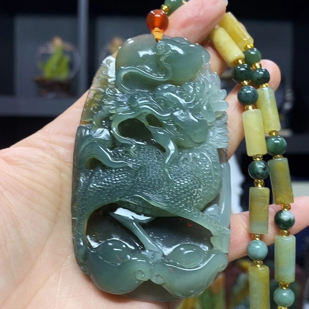 未镶嵌岫玉挂件吊坠