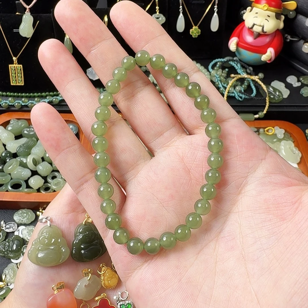 大***宝颈饰未镶嵌和田玉