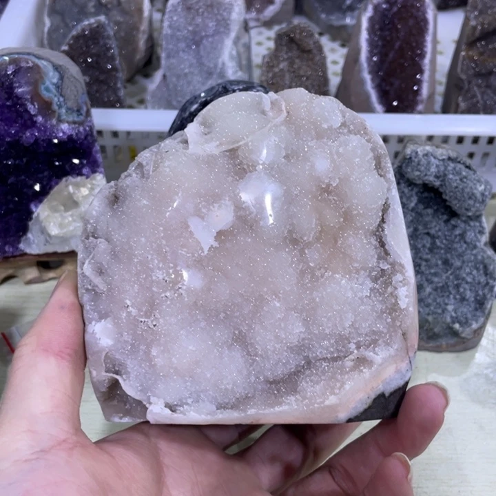 紫晶水晶摆件未镶嵌