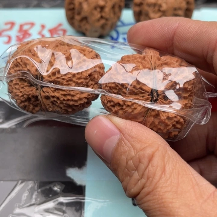 深***。文玩核桃吊坠文玩核桃链接专属