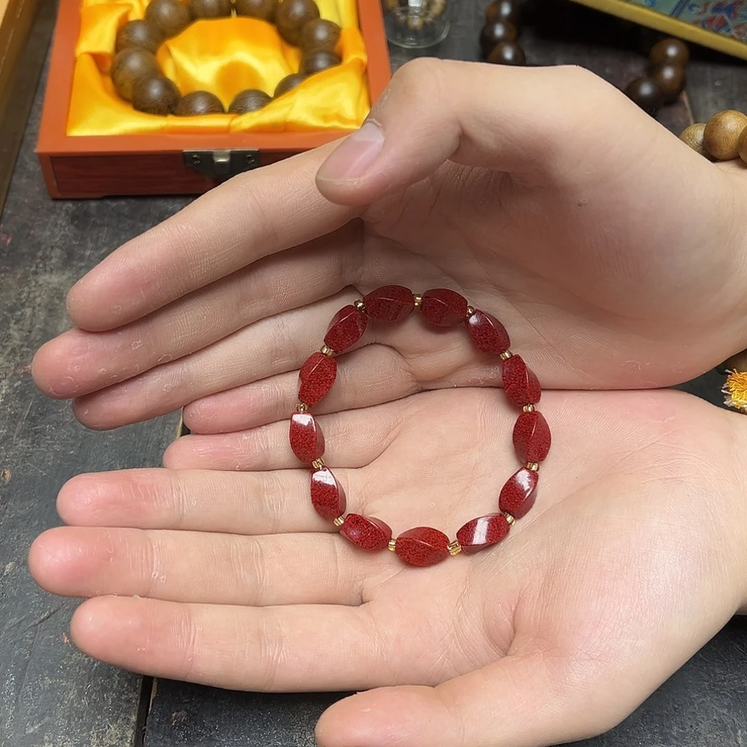 大叶紫檀（黑酸枝木类）