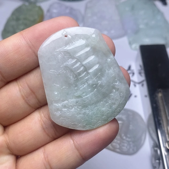 颈饰未镶嵌翡翠翡翠