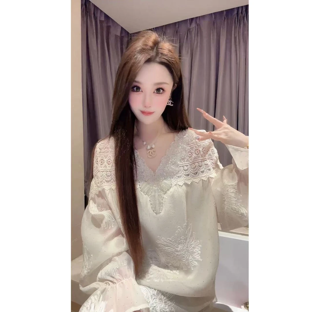 JY&JY橙子大大【蜜桃甜心】重工烫钻绣花蕾丝领衬衫上衣 16228