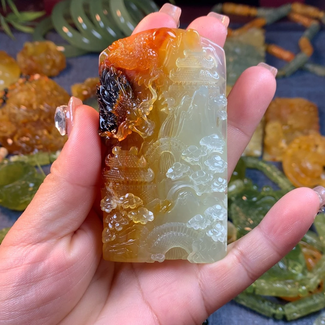 蛇纹石玉未镶嵌颈饰