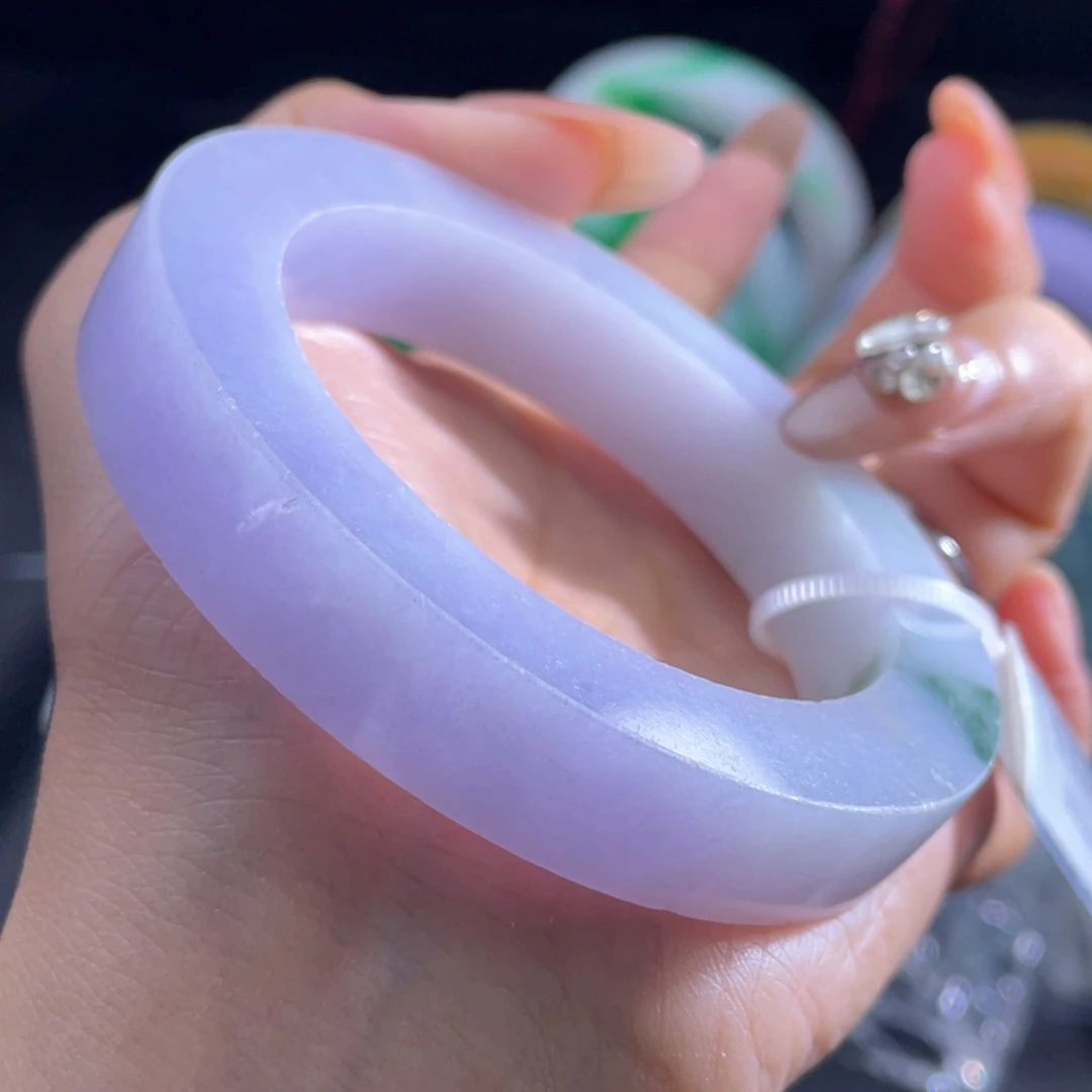 未镶嵌手镯定制翡翠