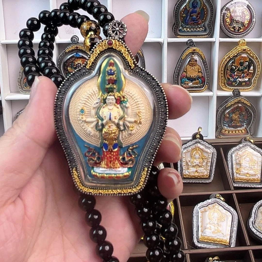 泥塑大*千手关老师擦擦