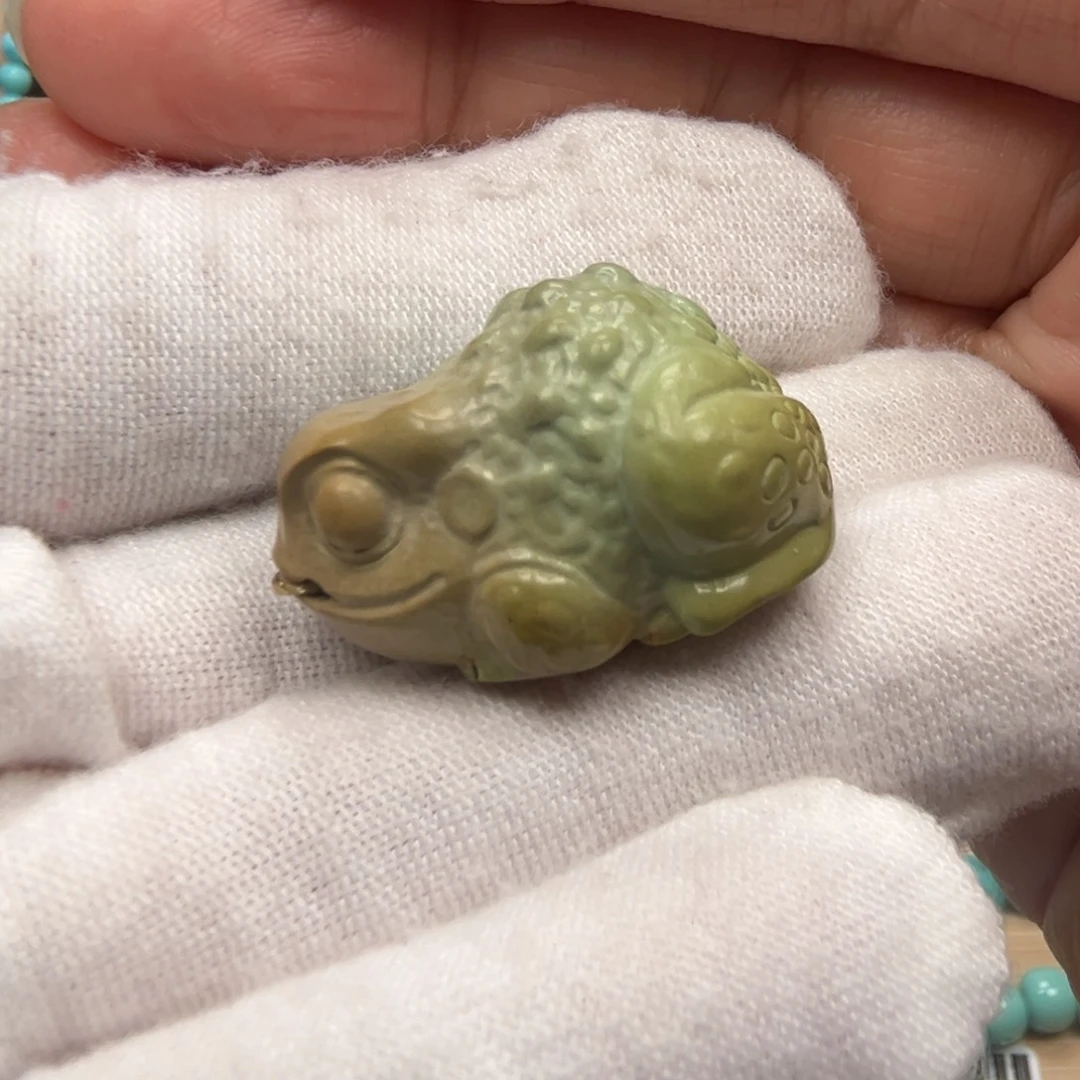 绿松石雕刻未镶嵌