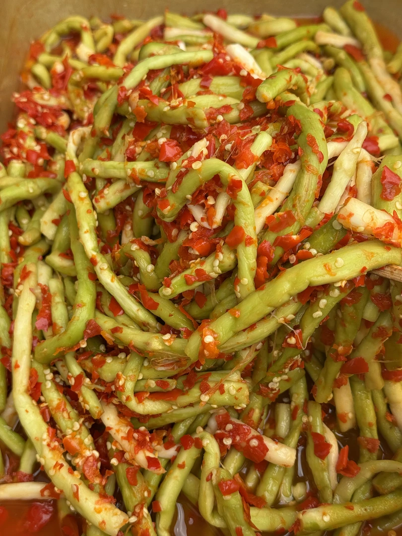 云南元江特产香辣开胃下饭菜嘎嘣脆美味小吃五区彝族特色酸菜