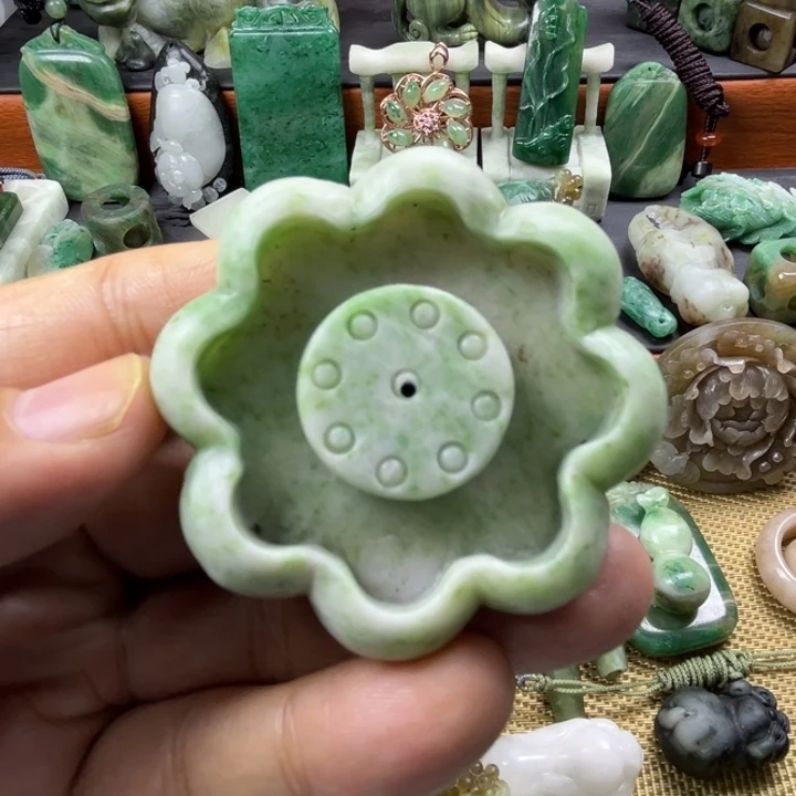 独山玉未镶嵌珠宝半成品