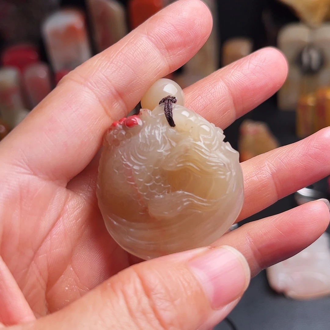 昌化石其他鸡血石挂件