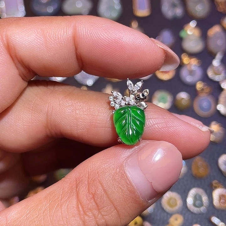 翡翠银S925镶嵌颈饰