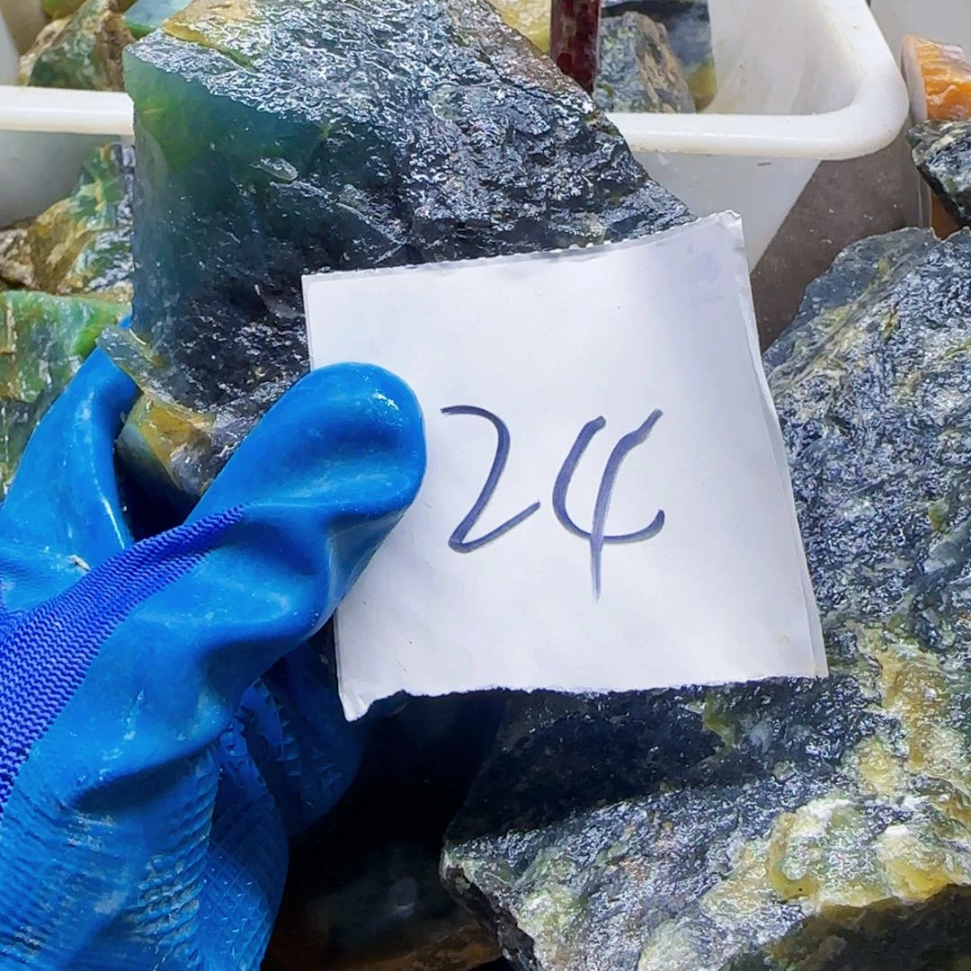 百***乐蛇纹石玉未镶嵌原石