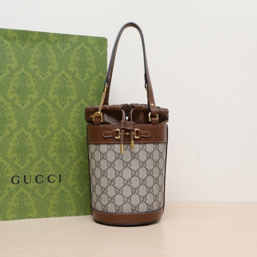 95新 GUCCI/古驰 【娇】手提包 14 乌木色 PVC 金扣 P225275432