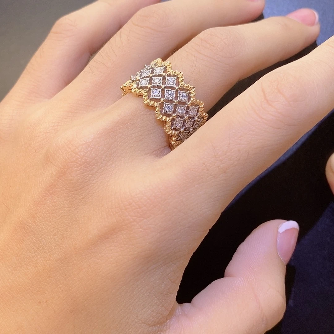 18K金镶嵌钻石戒指/指环菱形蕾丝双色宽版