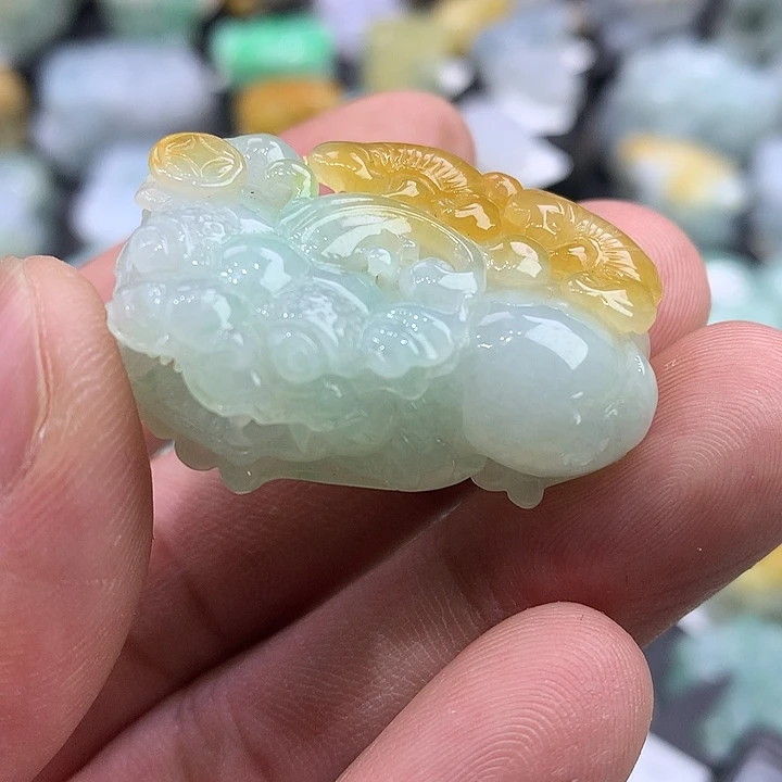 翡翠未镶嵌颈饰天然缅甸翡翠貔貅吊坠