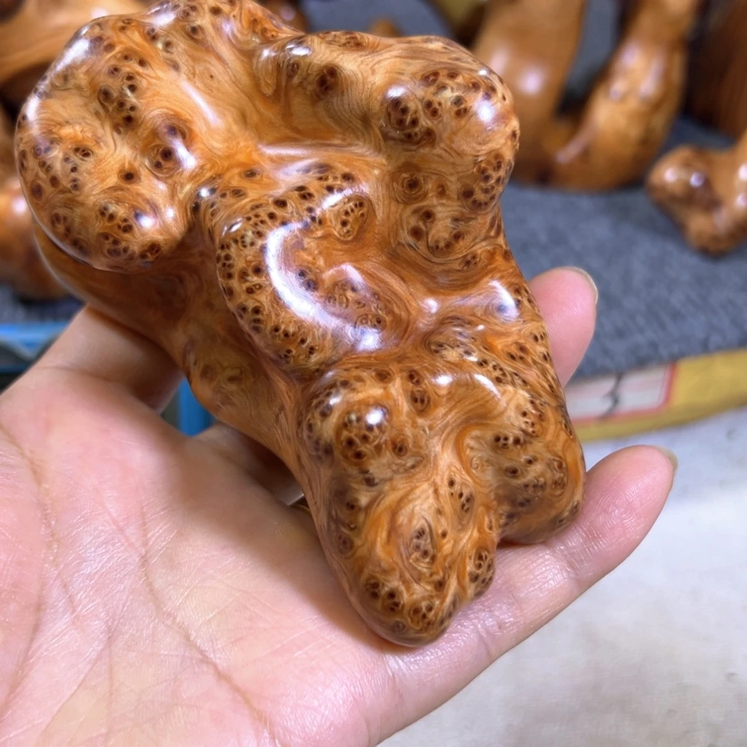 嘿***叔柏木（崖柏）随行摆件手把件