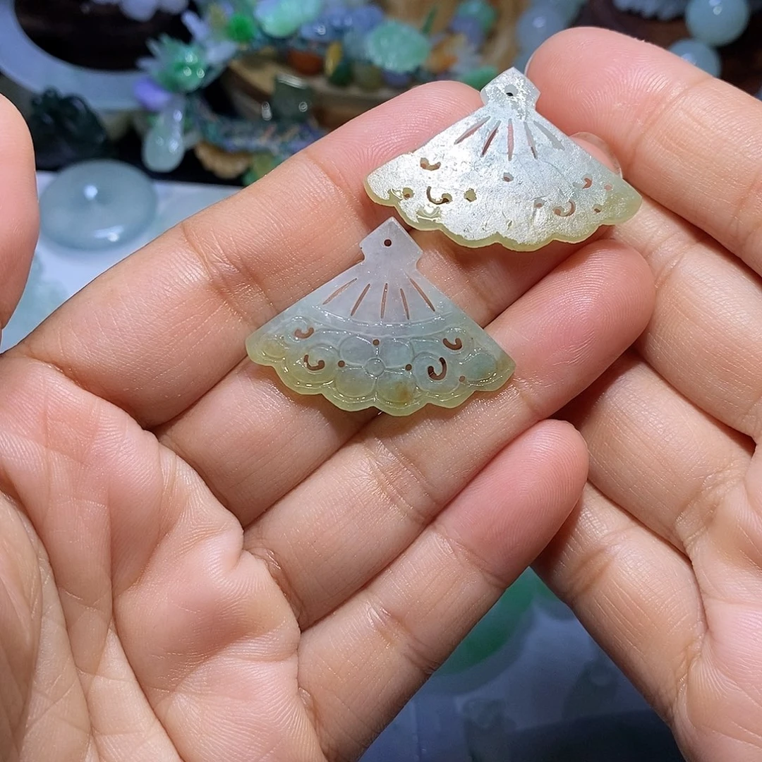 定制翡翠未镶嵌一对