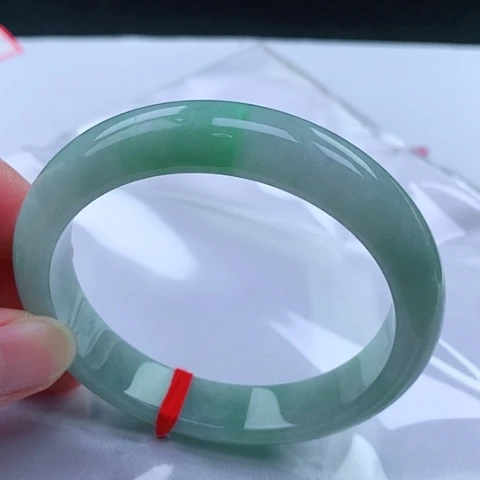 翡翠手镯未镶嵌66 号翡翠手镯
