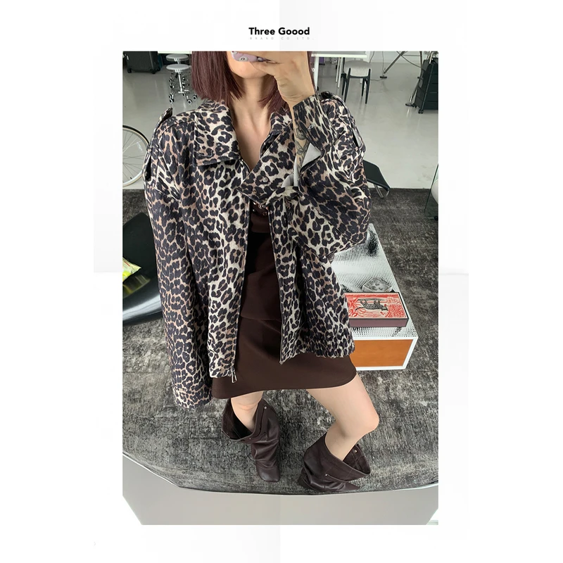 THREE GOOOD/三吉西雅图之歌镂空解构外套 DSW240291