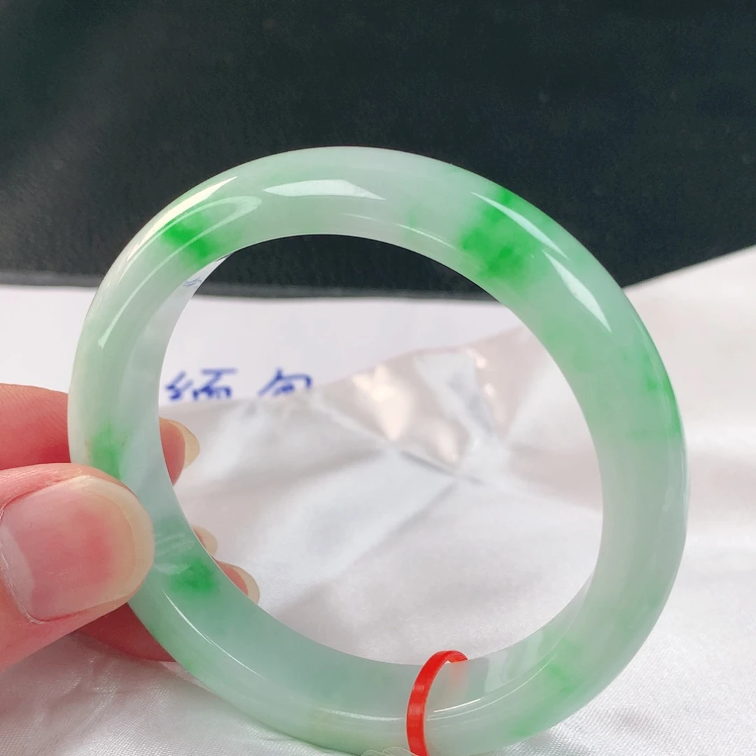 小***脸翡翠未镶嵌手镯017