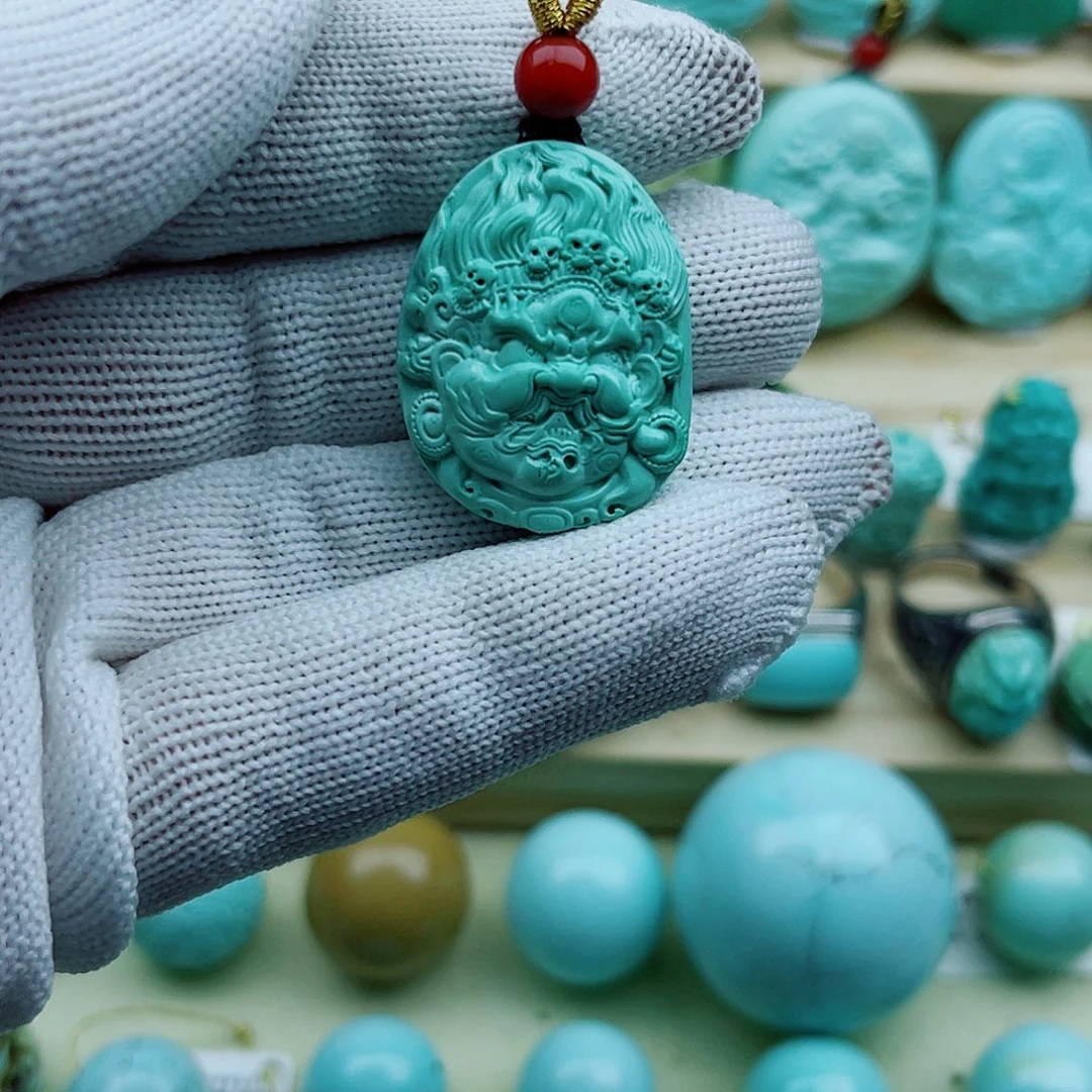 绿松石未镶嵌珠宝奇石