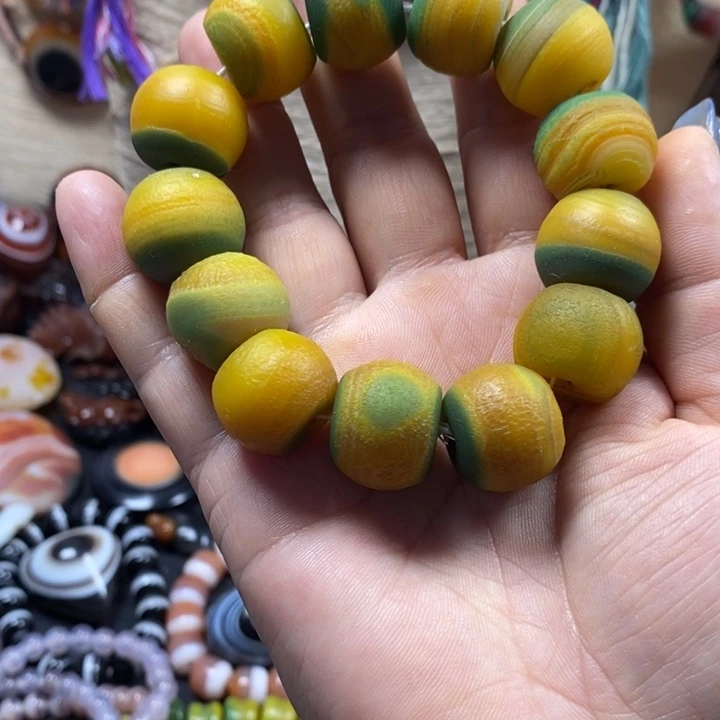 中***拿玛瑙/玉髓未镶嵌颈饰