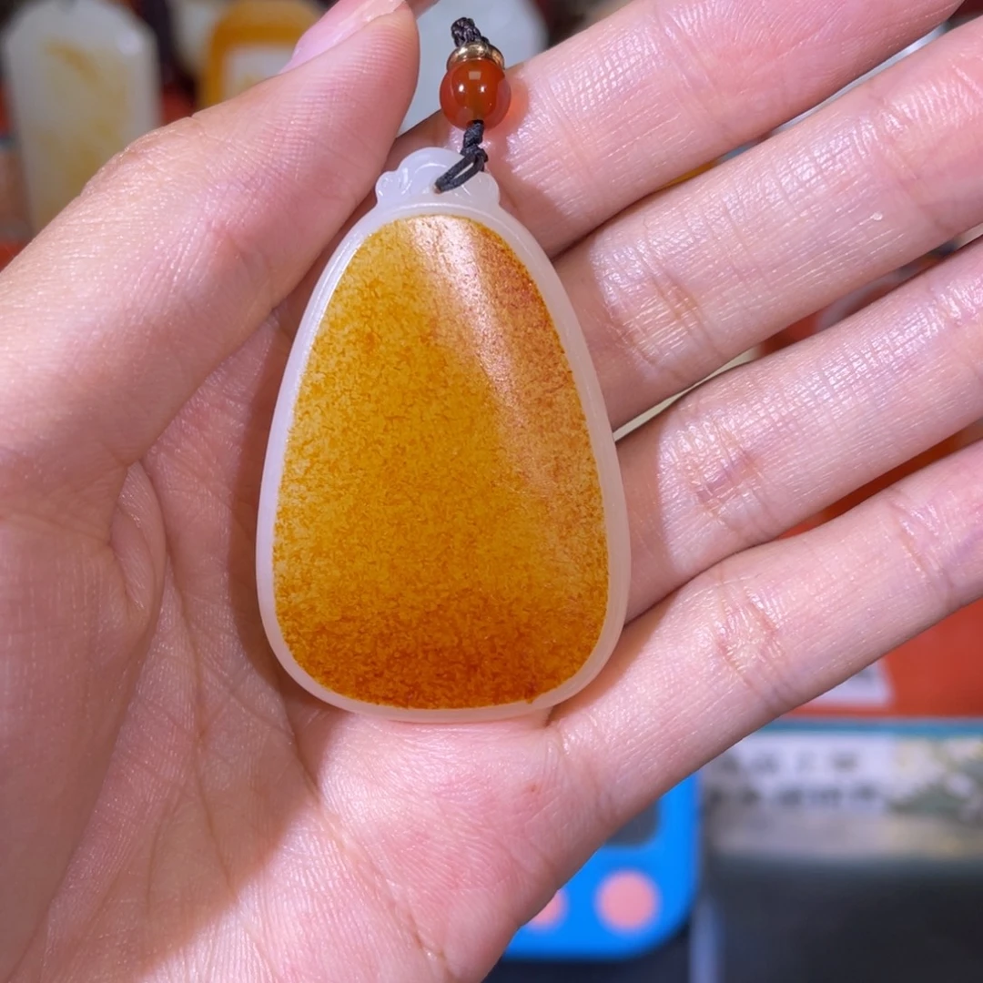 泡***糖未镶嵌和田玉挂件